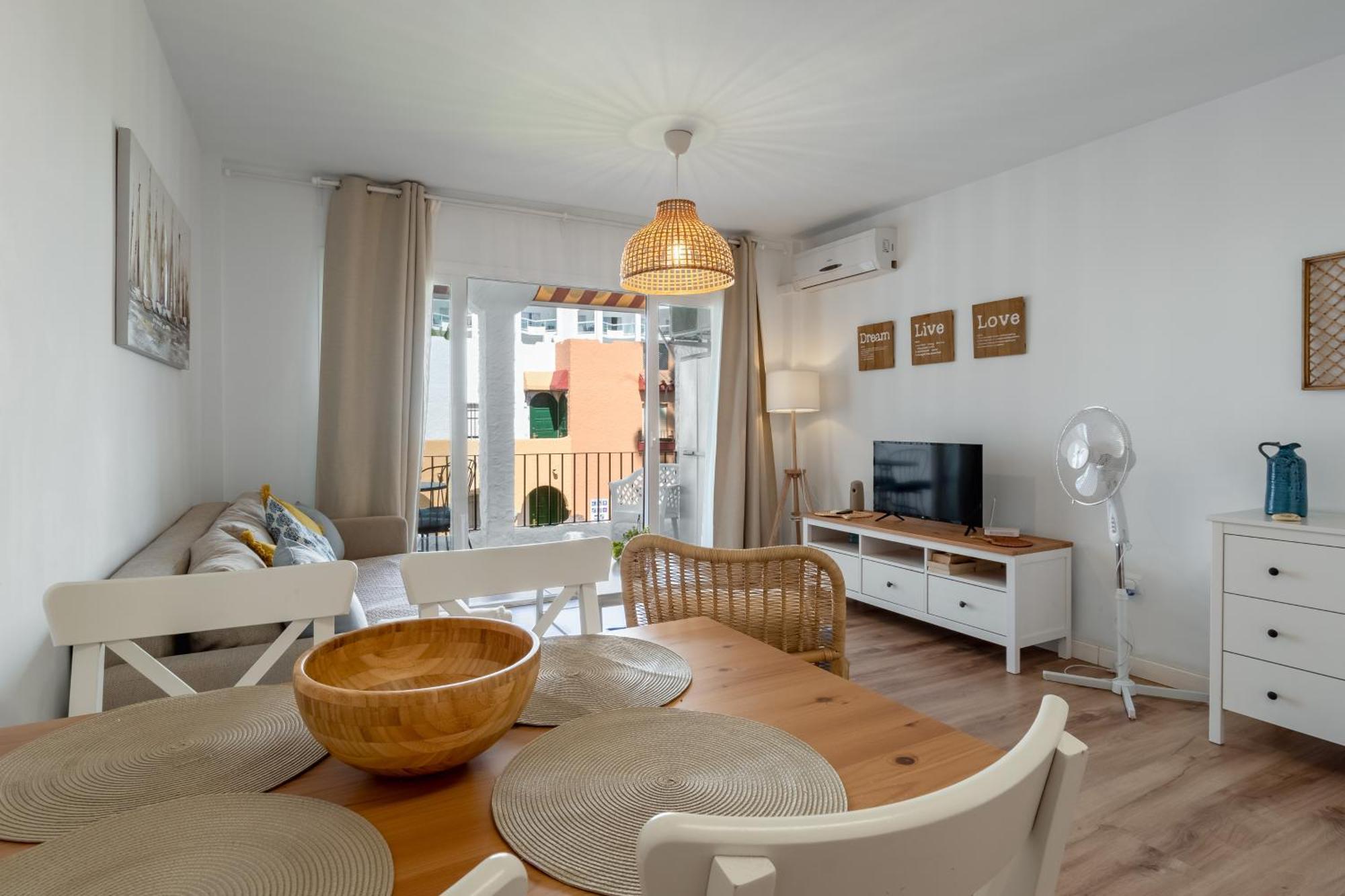 Renovated Apartment On Beachside With Pool Nerja Exterior foto
