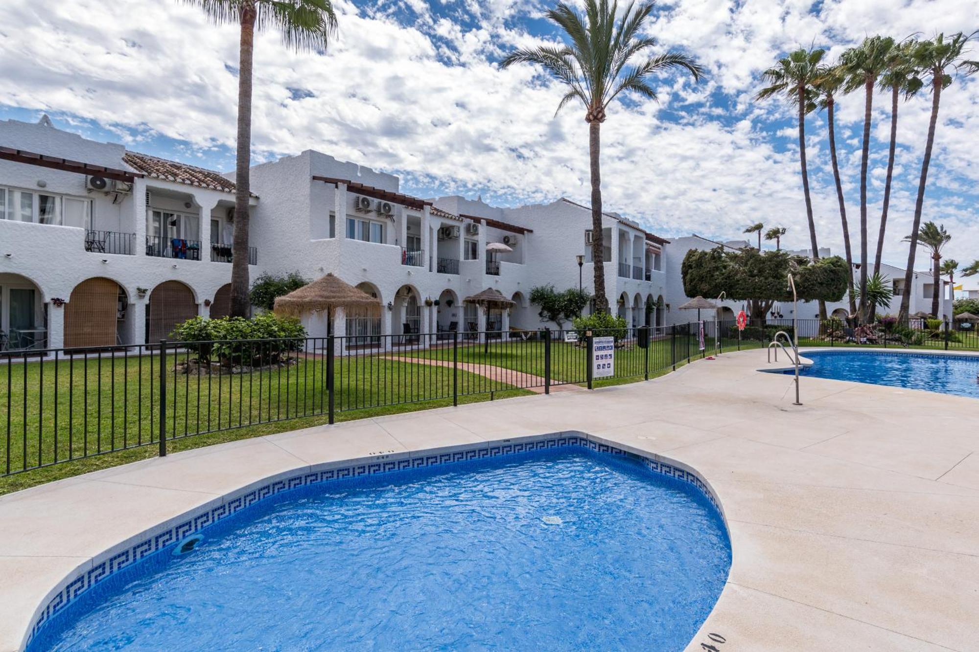 Renovated Apartment On Beachside With Pool Nerja Exterior foto